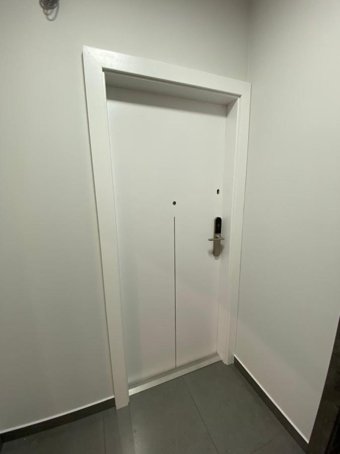 Apartamenty Legnicka Wroclaw Centrum Exteriör bild