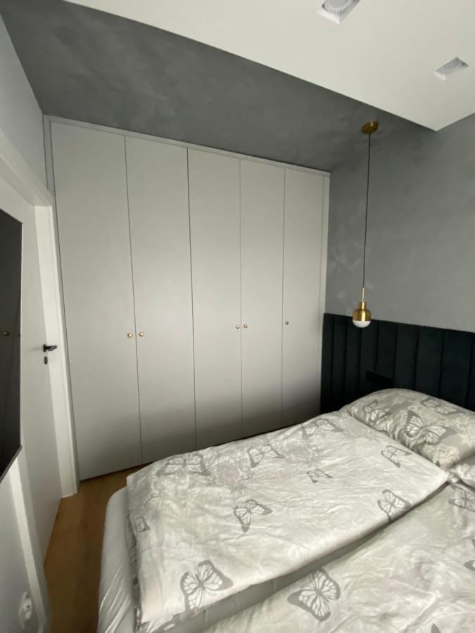 Apartamenty Legnicka Wroclaw Centrum Exteriör bild